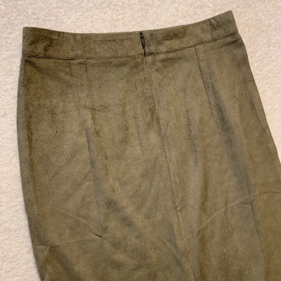 Missguided Faux Suede olive / khaki midi skirt - Picture 7 of 7